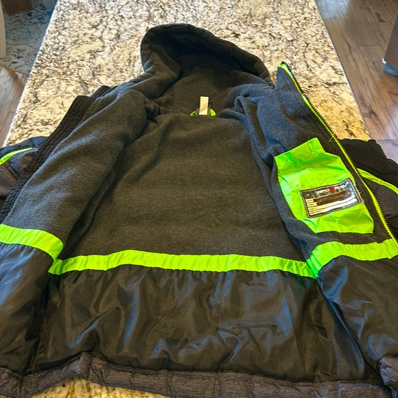 Boys Coat - Picture 2 of 4
